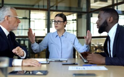 Triangle de Karpman : comment éviter et désamorcer les conflits dans votre service ?