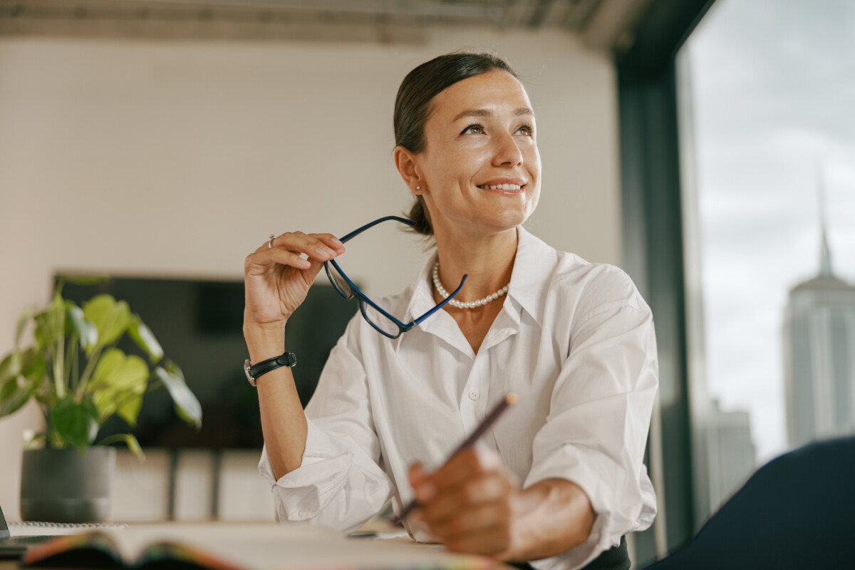 Illustration of the article on professional effectiveness and self-awareness