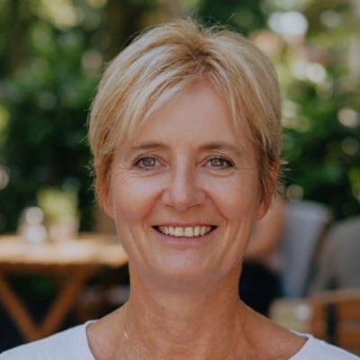 Alexandra LIARD is a partner trainer at ORSYS, specialising in HR issues.